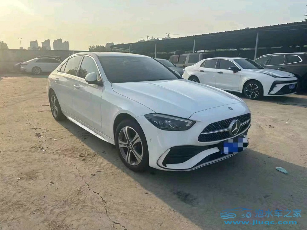 22年奔馳C泡水車