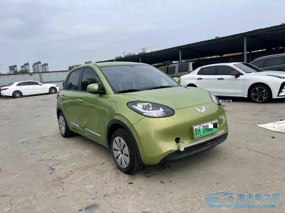 23年五菱繽果泡水車