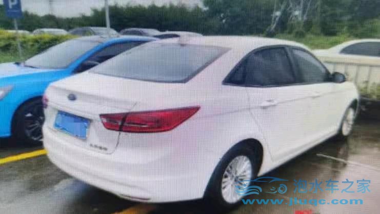 17年福特福睿斯