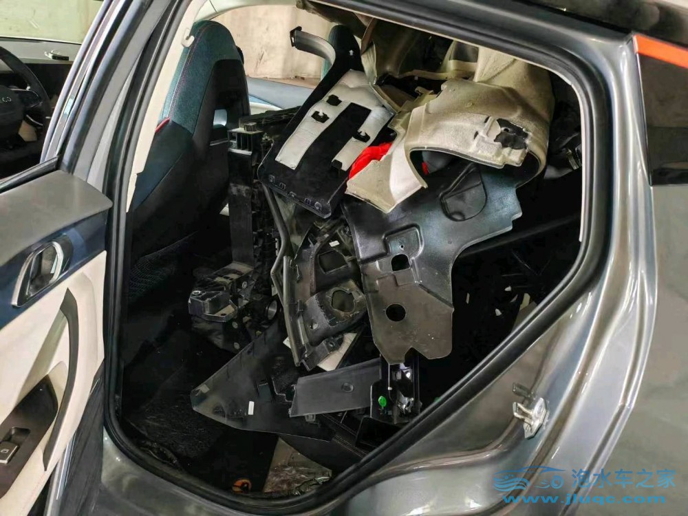 21年領(lǐng)克領(lǐng)克 06