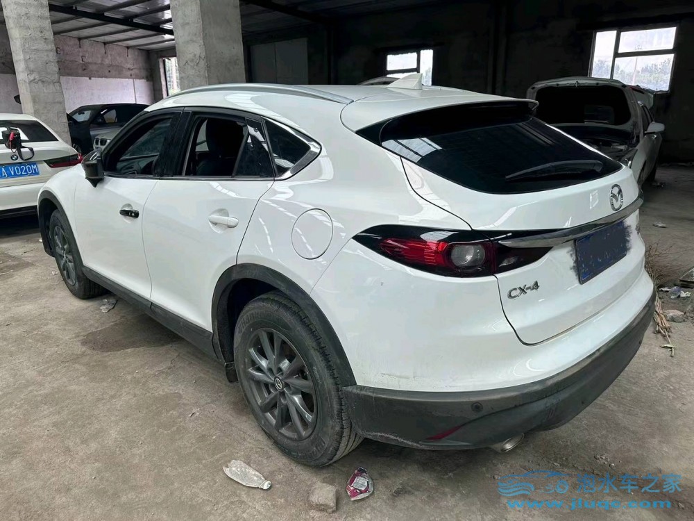 21年馬自達CX-4