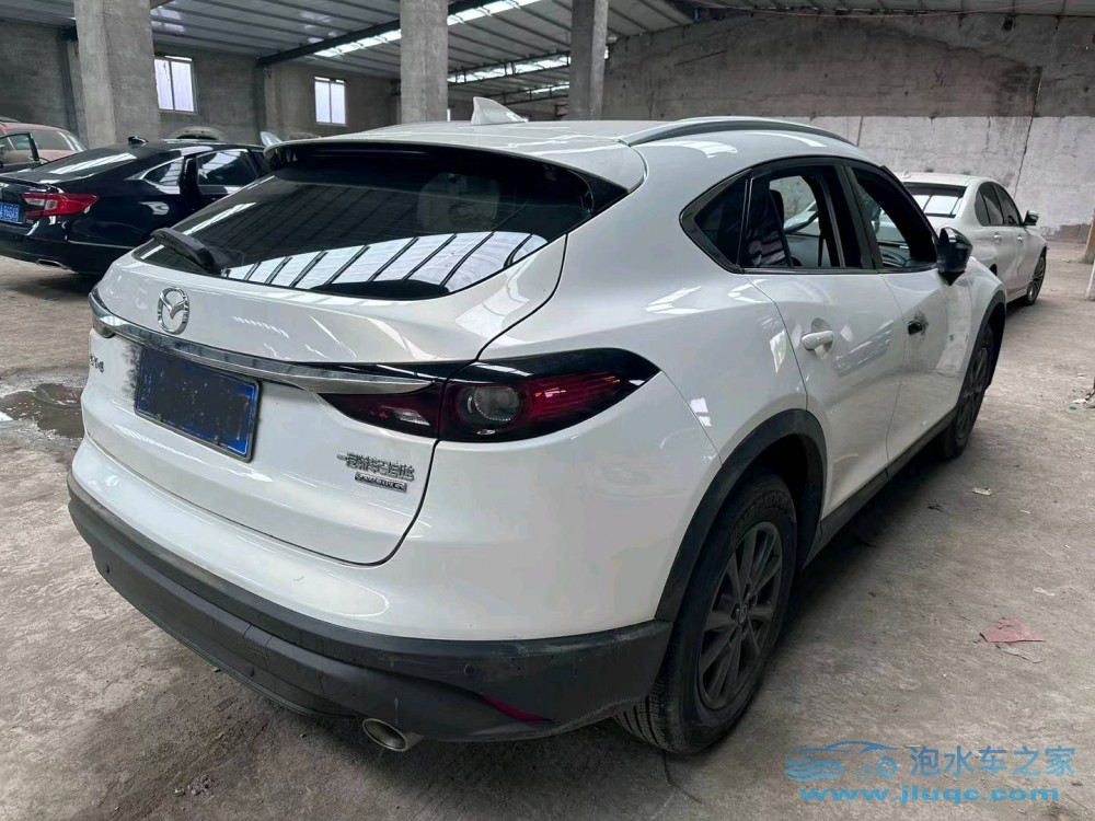 21年馬自達CX-4