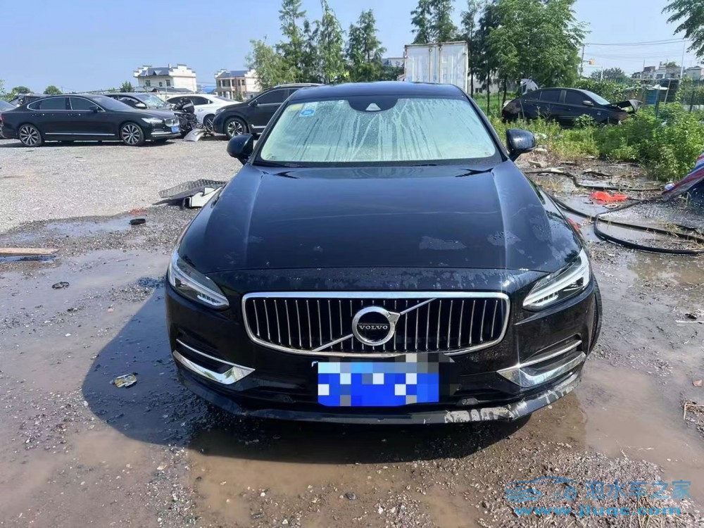 18年沃爾沃S90泡水車