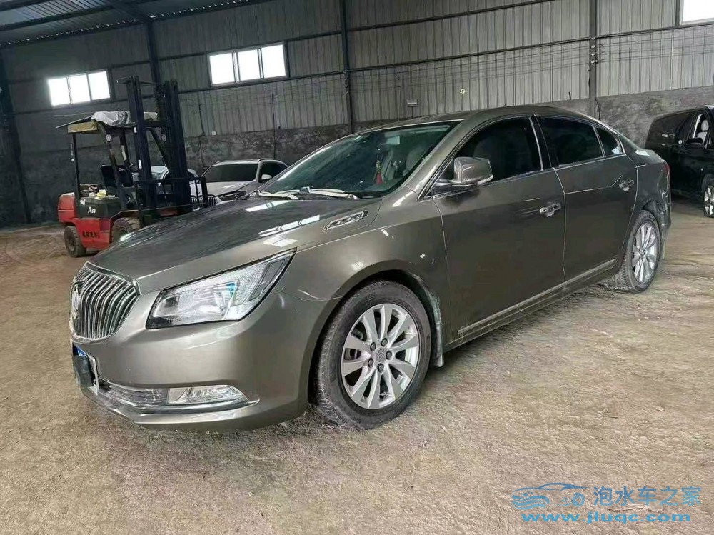 15年別克君越泡水車