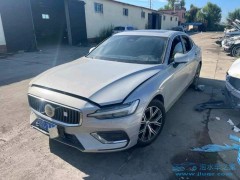 汽車涉水過程中的正確操作，教你如何一分鐘救車？