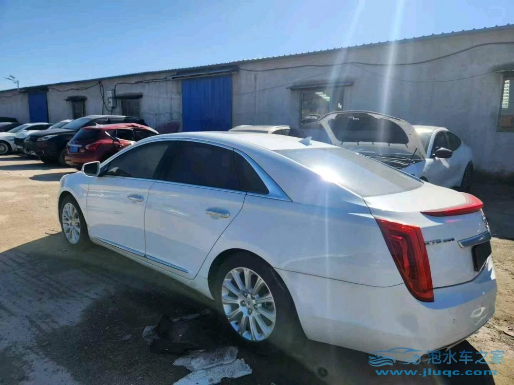 15年凱迪拉克XTS