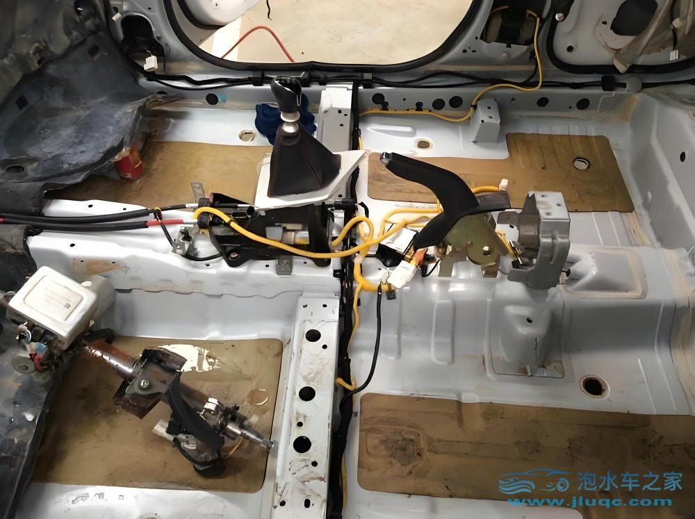 水淹車修理多少錢？