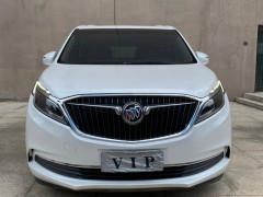 轎車涉水20厘米：安全通過還是潛在風險？轎車過20厘米水沒事吧