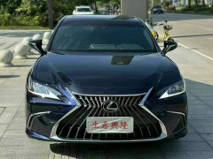 探尋泡水車購買途徑：線上平臺與線下市場全攻略 想買泡水車 哪里有賣的啊？