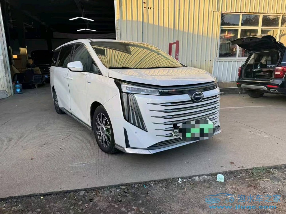 泡水車報廢賠償：如何精準計算與應對？