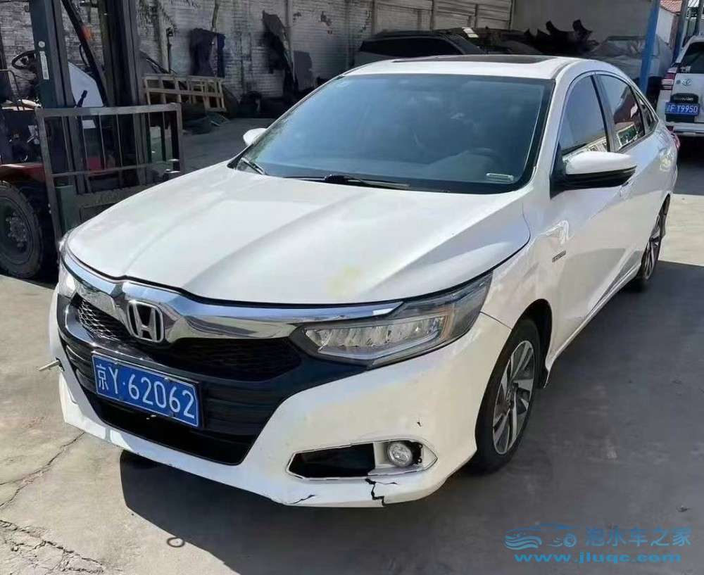 車輛因暴雨被淹，第二年保險會漲嗎？-事故車