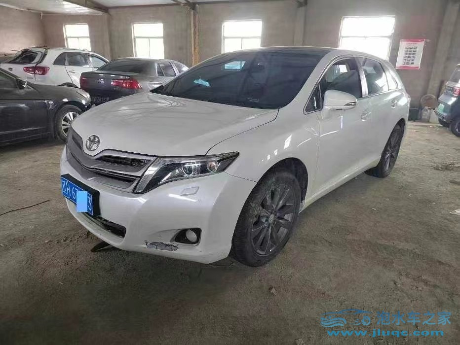 車泡水到座位修復要多少錢？-泡水車