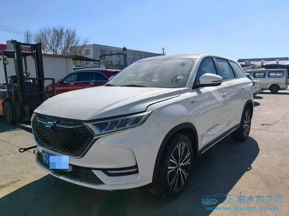 泡水車還能繼續(xù)開嗎？-泡水車