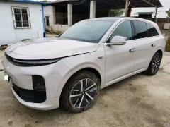 買一輛泡水車去做抵押，可行嗎？