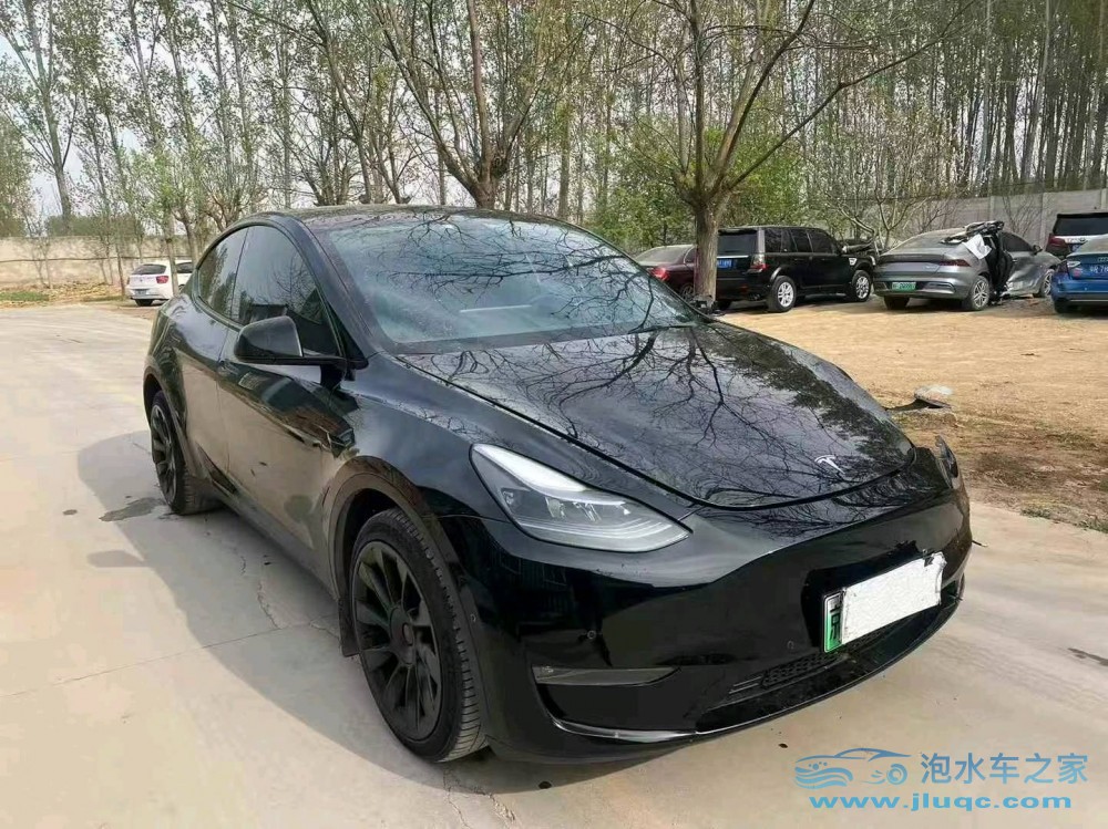 泡水車有哪些明顯特征？教你輕松識別-泡水車