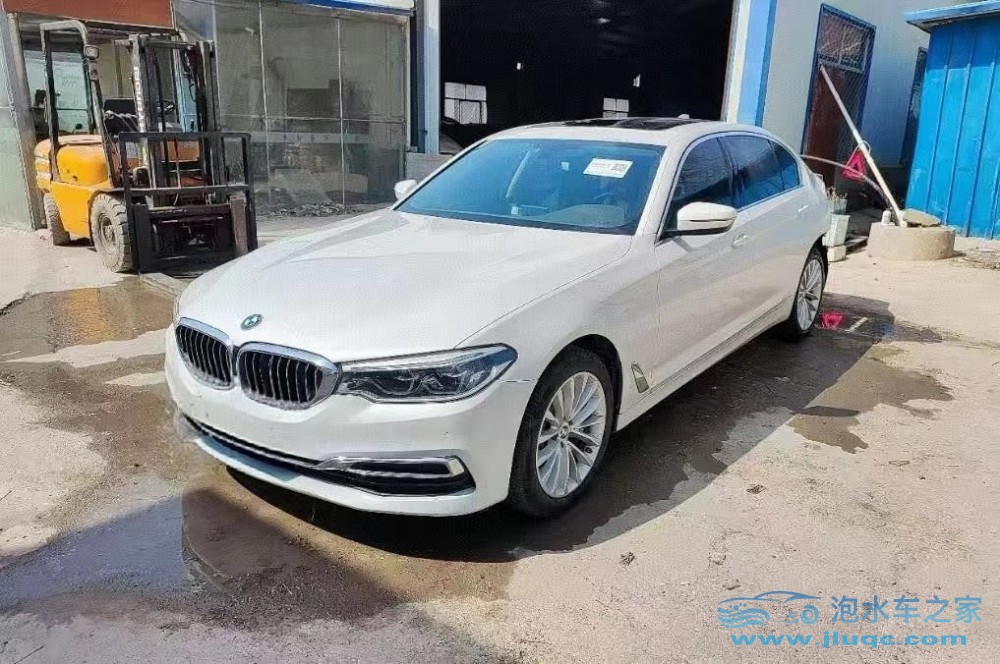 4S店修泡水車要多少錢？看完這篇心里就有數了！-泡水車維修