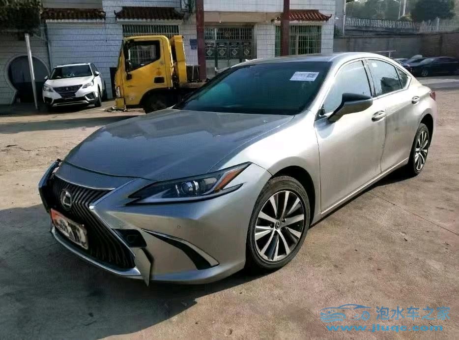 泡水車維修流程詳解，新手車主如何應對水淹損壞？-泡水車維修