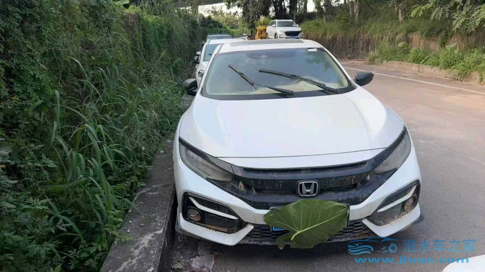 22年本田思域泡水車