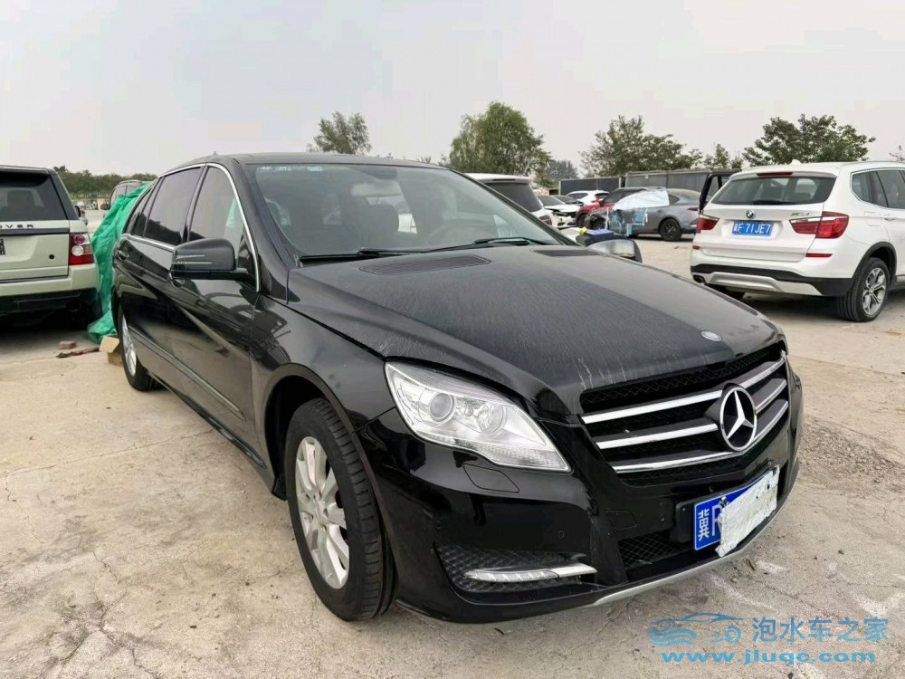 16年奔馳R泡水車