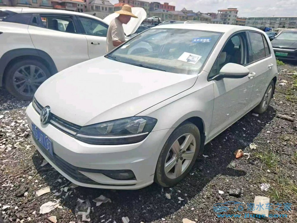 18年大眾高爾夫泡水車