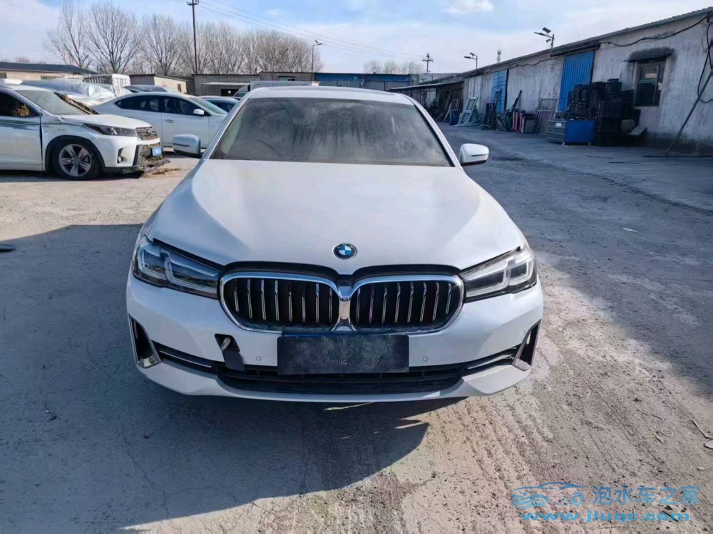 22年寶馬5系泡水車