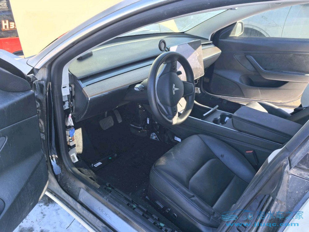 21年特斯拉MODEL 3