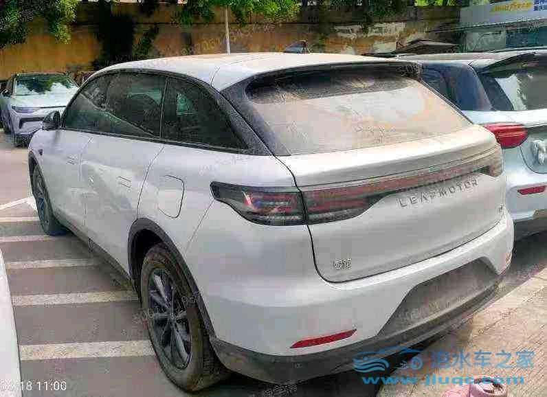 23年零跑汽車C11