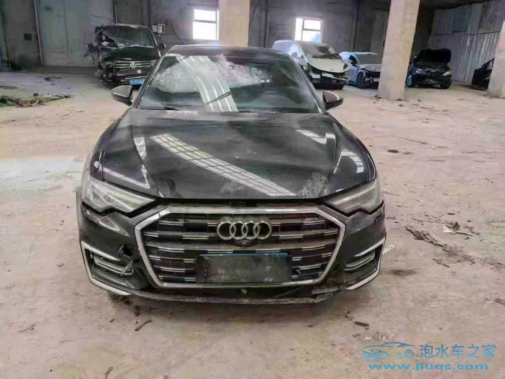 22年奧迪A6L泡水車