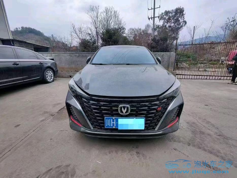 24年長安逸動泡水車